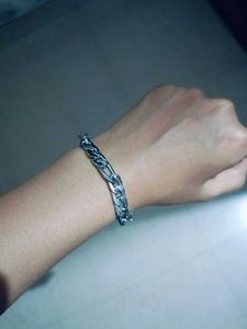 Stylish Chain Link Bracelet