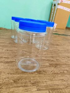 Cello Set of 8 Plastic Jars