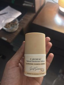 Carmesi Natural Deodorant Roll-on