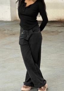 Black ribbed top