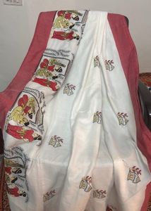 Elegant White Saree with Shakuntala Embroidered Ar