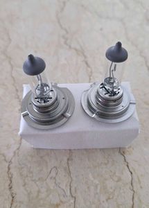 Car Headlight Bulbs - Set of 2