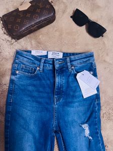 TIFMisguided High Waisted Denim With Spandex Size