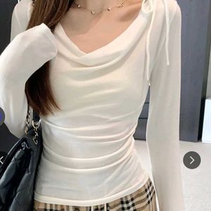 Chic White Long Sleeve Drap Top