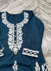 Elegant Teal Kurta Set with White Pants