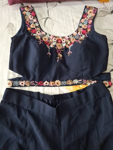2 Pease Ethenick Wear