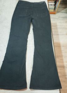 Y2K baddie Black Flared Bootcut Jeans🪩🌶️