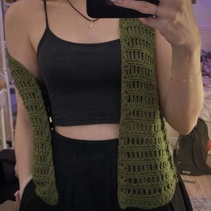 Olive Green Crochet Sleeveless Shrug 🫒