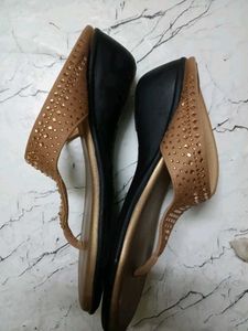 Stylish Bronze Thong Sandals