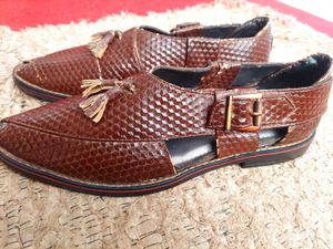 Men's Brown Textured Sandals