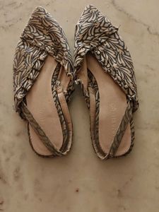 Printed Flats & Sandals