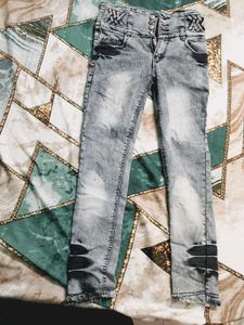 Stylish Grey Washed Jeans