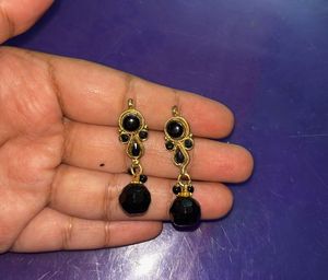 Elegant Black Drop Earrings