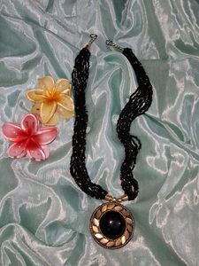 Black Beaded Pendant 🐈‍⬛️