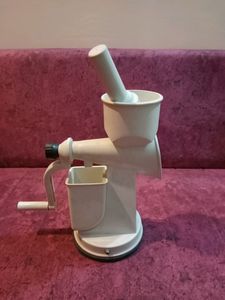 Cheapest Juice Maker For Bachelors (Mechanical /Non-electric)| Mixer