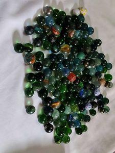 Vintage Glass Marbles Collection ( 148 pieces )