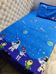 Home Sizzler Brand Single Bedsheet With 1 P Cover