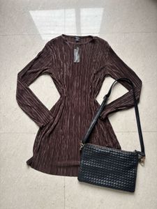 boohoo pleated dress