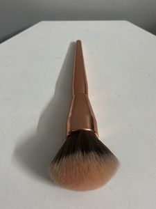 Set of 3 Makeup Brushes