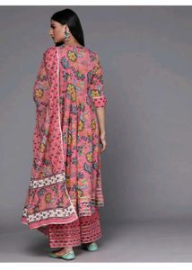 Elegant Floral Print Kurta set with Dupatta
