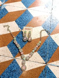 Stunning Necklace and Earring Set
