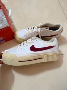 Women Nike legacy court Lift Sneakers