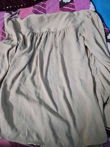Chic Beige Collared Button-Up Blouse