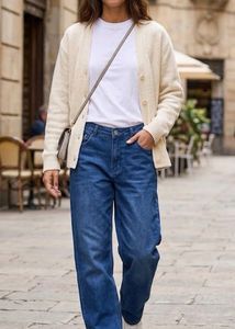 Relaxed Fit Wide Leg Blue Jeans