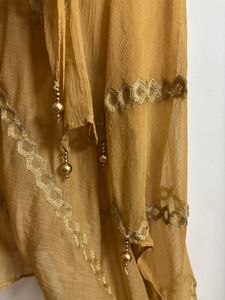 Pack of 2 Gold Dupattas ✨