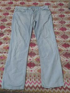 Levis 511- Light Wash Denim jeans