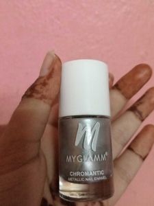 MyGlamm Nail Polish