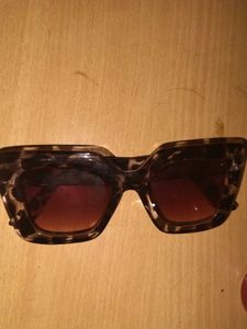 Stylish Leopard Print Sunglasses