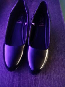 Stregus Classic Black Pumps - Size 39