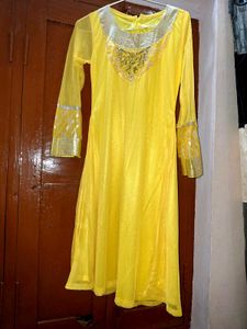 Yellow Embellished 2-Piece Festive Dress Set 💛