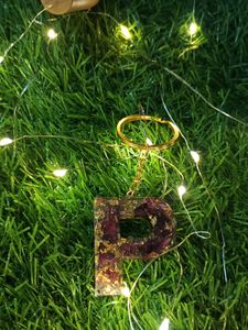 Resin alphabet 'P' Keychain