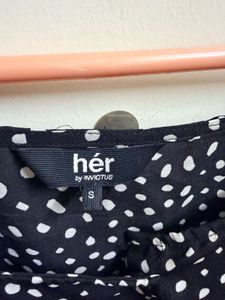 Polka Dot Short Sleeve Top