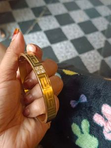 Gold-toned Bangle Bracelet