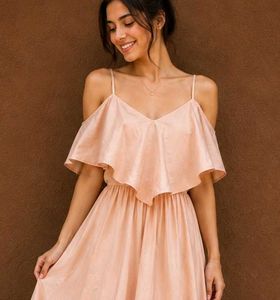 Chic Ruffled Cold Shoulder Midi Dress