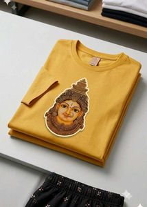 😊 T-Shirt with Goddess Print