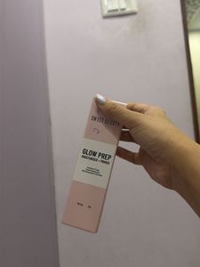 Swiss Beauty Glow Prep Moisturiser + Primer