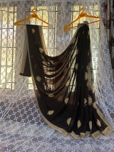 🤎☕️New Coffee Brown✨ Poonam Saree with Golden Mot
