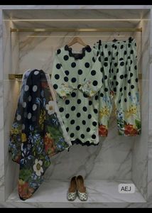 Polka Dot Kurta Set with Dupatta