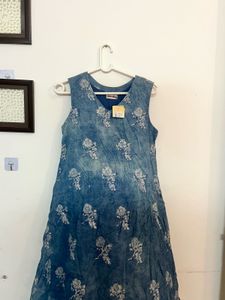 Blue Floral Cotton Kurta not faded !!!