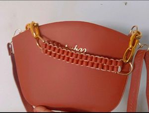 New Trendy Slingbag