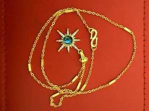 Star Pendant Necklace with Rhinestones