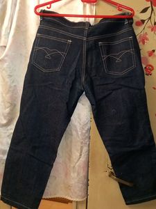Dark Blue 3/4  Jeans.