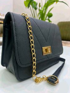 Chic Black Quilted Crossbody Bag