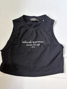 Roadster Black Sleeveless Crop Top