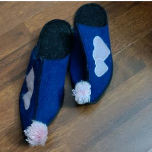 Home slippers new