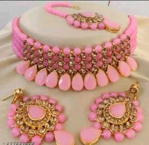Necklace choker &amp; earrings Jewellery set..